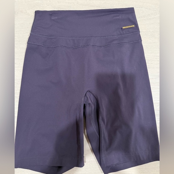Whitney Simmons X Gymshark Shorts in color Indigo Navy Size S - Picture 1 of 4